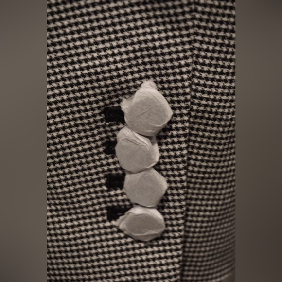 NWOT Express checked blazer size medium - Picture 3 of 5